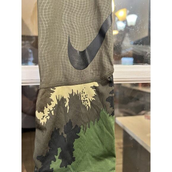 Nike Pro HyperCool Men Medium Compression Tights Three Quarter Green  Camo.    X - Picture 4 of 7